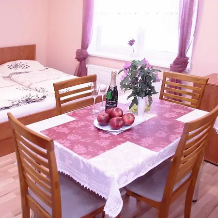 Cerny Kocour Apartman *